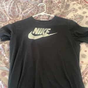 Nike tee